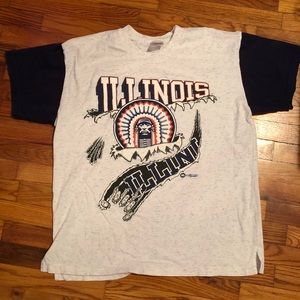 Illinois vintage shirt! Size large!